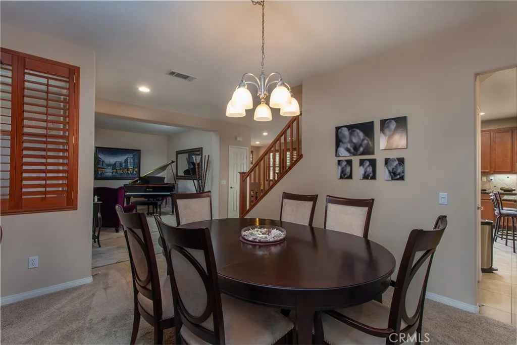 28167 Samantha Court, Saugus, California 91350 home-pic-12